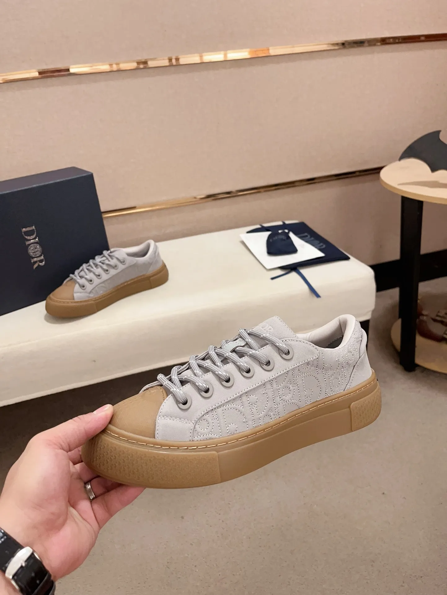Men's shoes 💰: 680💰 [Dior·Dior] Top 🔍Couple model 💏🔍New casual sports style couple shoes, new four-season design, perfect workmanship, lace-up lazy style to create cabinet quality, upper: imported first-layer cowhide, sheepskin lining is soft and comfortable, ultra-light TPU wear-resistant outsole, simple, versatile fashion men's shoes, excellent color code number 35--44